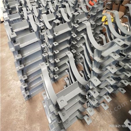 厂家直供管卡式焊接支座 管夹焊接滑动支座 沧州润博制造