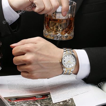 钢壳钢带镶钻石英男士手表时尚商务防水男表